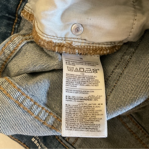 Old Navy Taper Built In Flex Boys Denim Distressed Jeans.  Size 14 - Picture 5 of 5